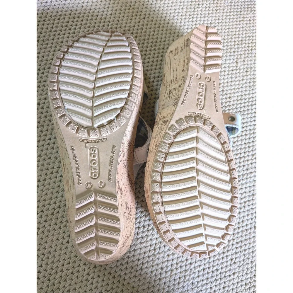 Crocs Wedge Sandals Women 7 Boho Coastal Summer Comfort Strappy Cork Heels Cute - Picture 5 of 5